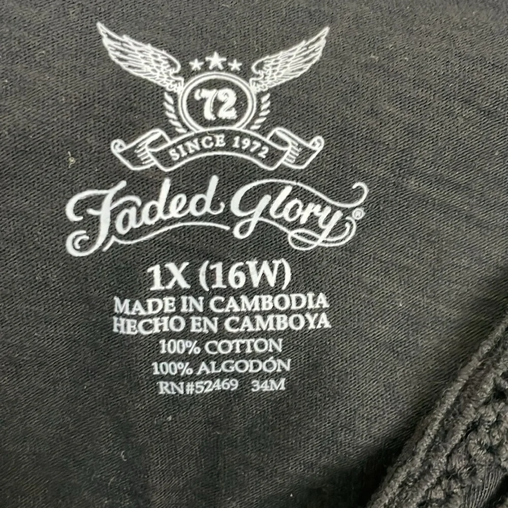 Faded Glory black top v neck - Picture 5 of 5